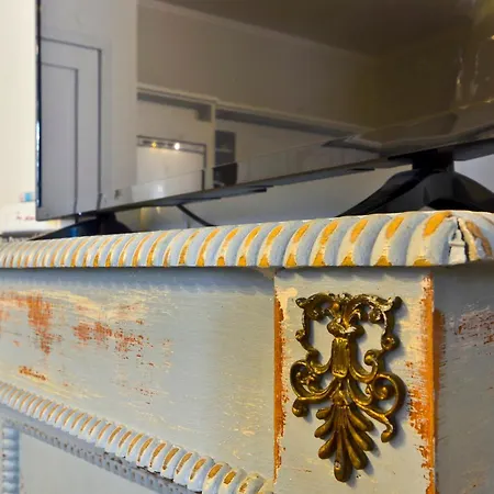 Liston Pied A Terre, Corfu Centre Apartment *